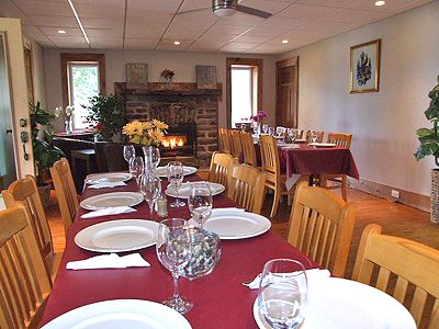 The dining room at The Noble Motel (1)